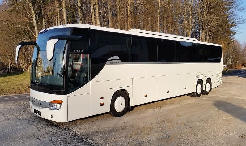Lower Austria: Buses hire in Neunkirchen in Neunkirchen and Austria